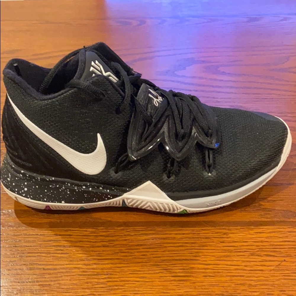 Nike Kyrie 5(GS)